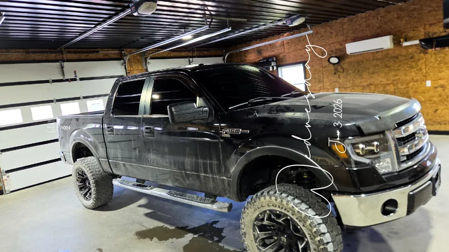 Raber window tint install 02