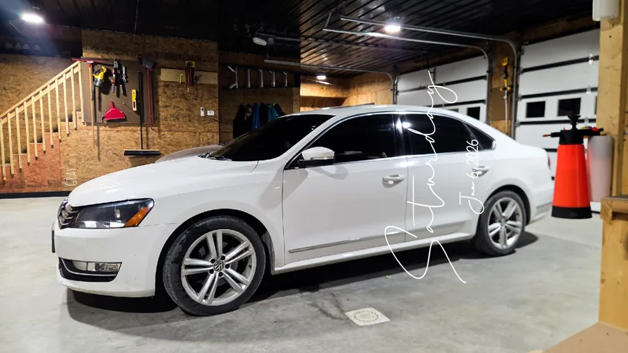 Raber window tint install 08